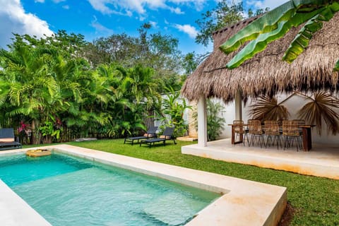 Villa Ek'Balam & Villa Flamingo, Luxury Villas, Private Pool, Private Garden, Jacuzzi, 24h Security Villa in Tulum