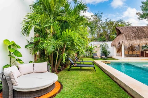 Villa Ek'Balam & Villa Flamingo, Luxury Villas, Private Pool, Private Garden, Jacuzzi, 24h Security Villa in Tulum
