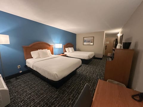 Baymont by Wyndham Indianapolis South Hotel in Perry Township