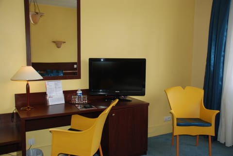 TV and multimedia, Seating area