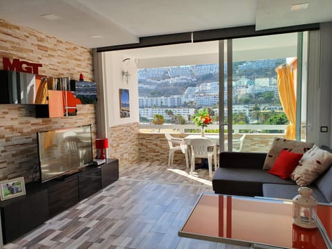 MGT - Appartamento sulla Spiaggia con terrazza romantica Apartment in Puerto Rico de Gran Canaria