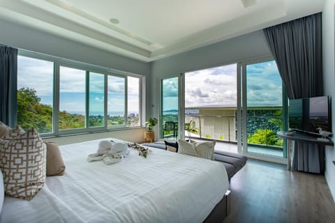 Bed, View (from property/room), Bedroom, Sea view