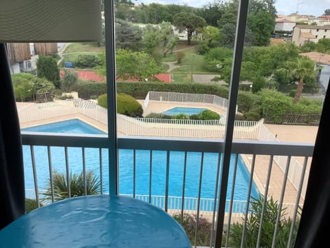 Pool view, Swimming pool