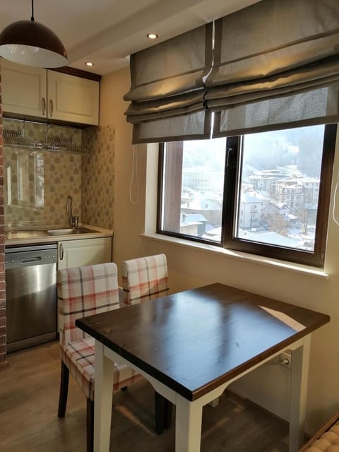 View (from property/room), Kitchen or kitchenette