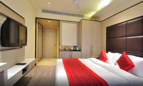 Hotel Royal Grand - Opposite Axis Bank East Patel Nagar Hotel in New Delhi