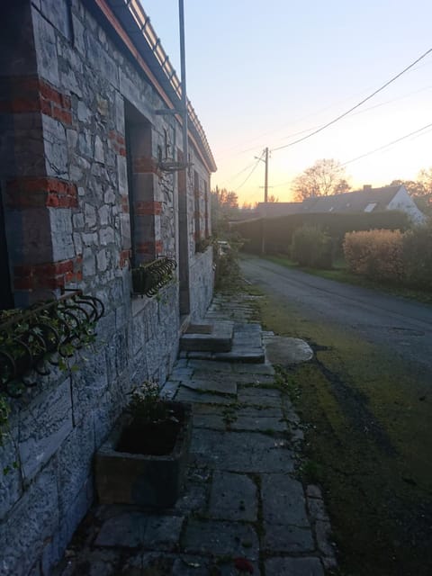 Neighbourhood, Sunset, Quiet street view