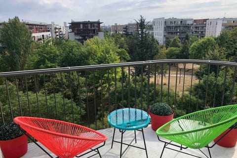 FELLINI 3BR with safe parking Apartamento in Saint-Denis, France