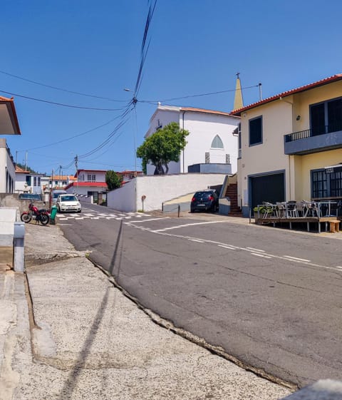 CASA Da CERCA ACHADA De GAULA House in Madeira District