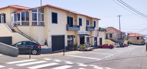 CASA Da CERCA ACHADA De GAULA House in Madeira District