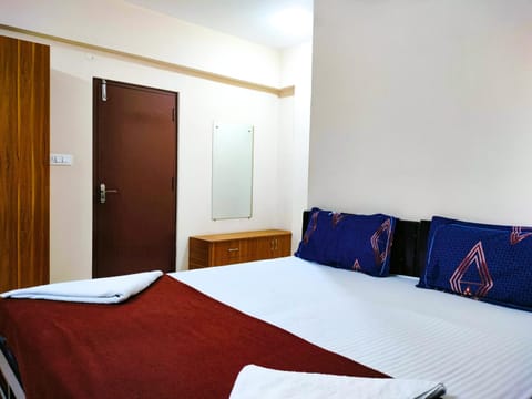 Primera Extended Stay Apartments Condominio in Bengaluru