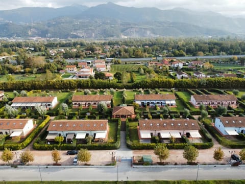 Day, Neighbourhood, Natural landscape, Bird's eye view, Mountain view