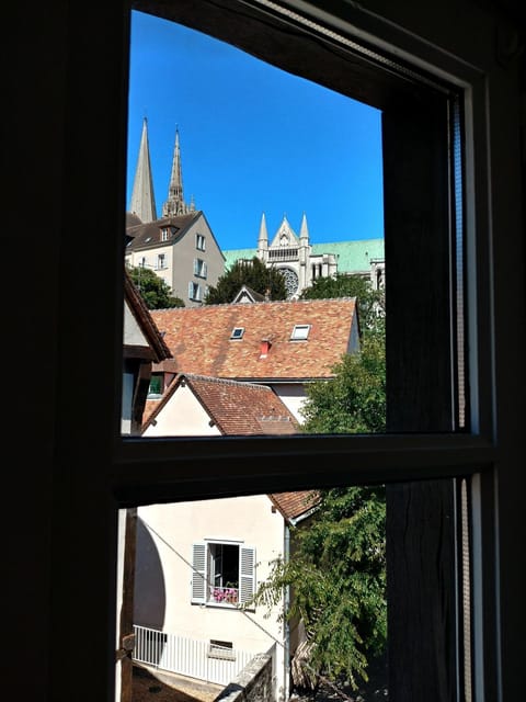 Property building, City view