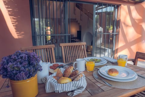 Balcony/Terrace, Dining area