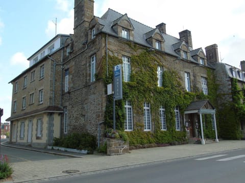 Property building, On site
