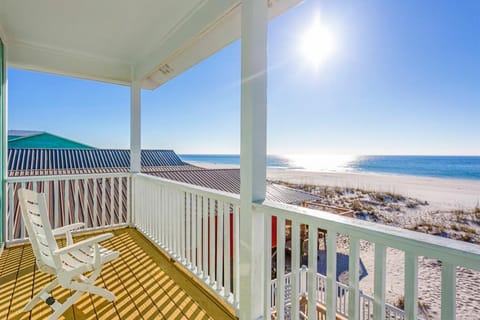 Sol Mate East by Meyer Vacation Rentals House in West Beach
