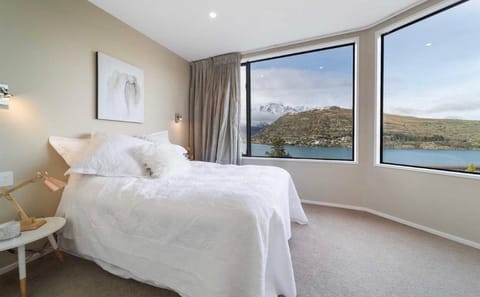 GoldRush Haven Villa in Queenstown