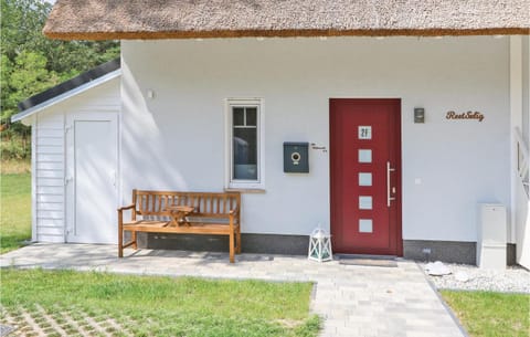 Ferienhaus Reetseelig Maison in Zirchow