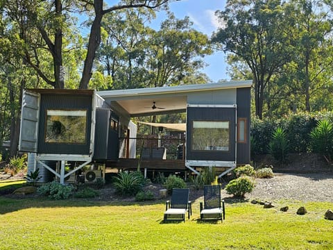 Property building, Natural landscape, Garden