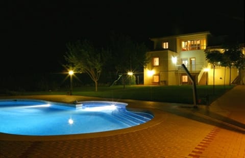 Property building, Swimming pool, Swimming pool, Sunrise