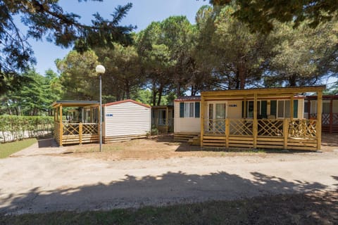 Camping Adria Mobile Homes in Brioni Sunny Camping Campingplatz /
Wohnmobil-Resort in Pula