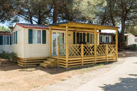 Camping Adria Mobile Homes in Brioni Sunny Camping Campingplatz /
Wohnmobil-Resort in Pula