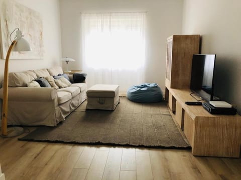 Apartamento espaçoso e confortável no centro do Montijo Apartment in Lisbon District