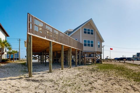 Ranch Beach House by Meyer Vacation Rentals House in West Beach