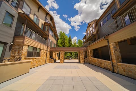 Slopeside 2773A by SummitCove Lodging Apartment in Keystone