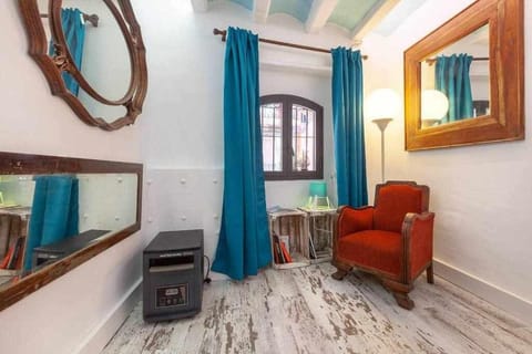 Apartament de la Susanna Old Town Mezzanine Condo in Tarragona