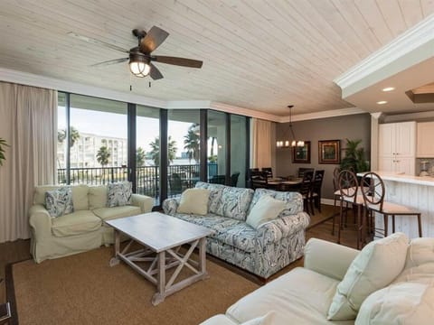 Phoenix On The Bay 2208 by Meyer Vacation Rentals House in Orange Beach