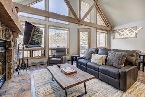 Three-Bedroom Townhouse House in Beaver Creek