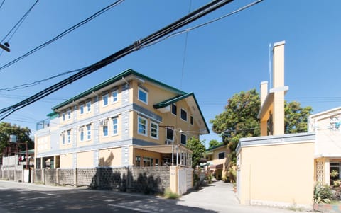 Property building, Day, Neighbourhood, Street view