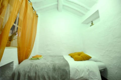 2 bedrooms house with enclosed garden and wifi at Algodonales Casa in Algodonales