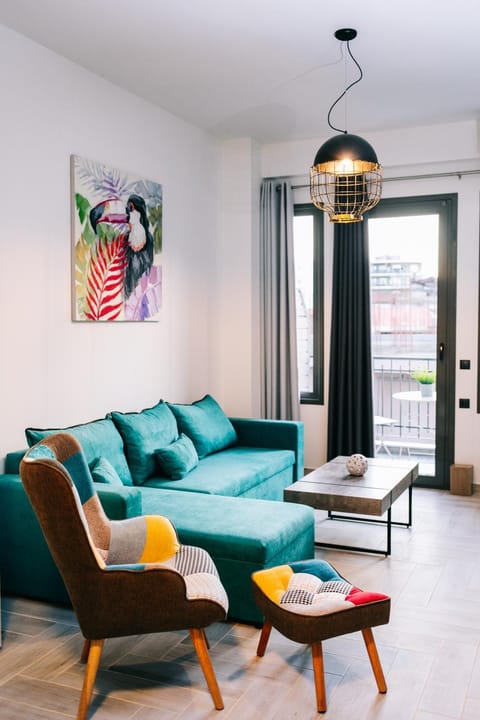 Day, Photo of the whole room, On site