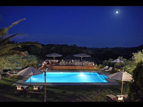 City view, Garden view, Pool view