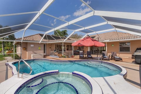 Villa Poseidons Passage- Roelens Vacations House in Cape Coral