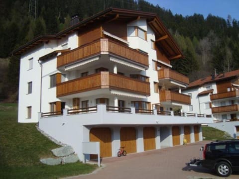 Property building, Parking