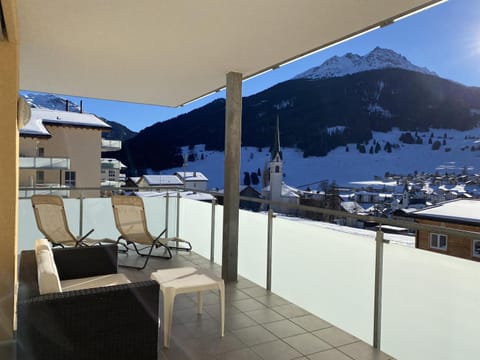 Winter, Balcony/Terrace, Mountain view