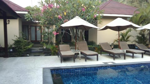 villa tom and jerry Bed and Breakfast in Batu Layar