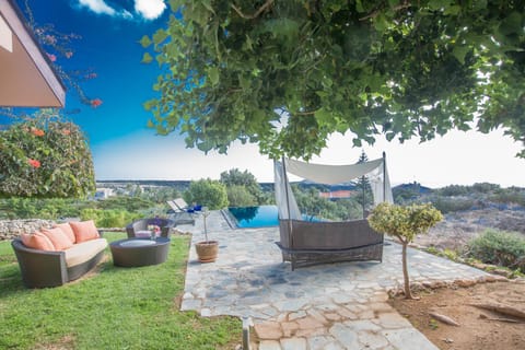 Garden, Seating area, Mountain view