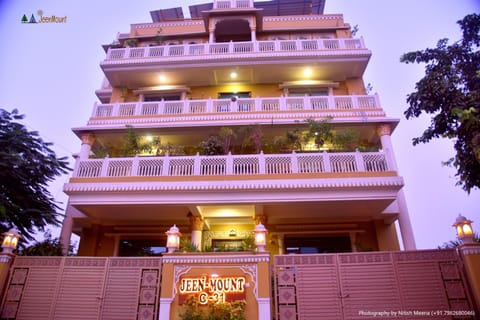 Jeenmount Heritage Boutique Hotel Hotel in Jaipur