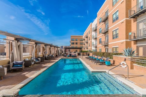 Regal Stays Corporate Apartments - McKinney Ave - Uptown Dallas Apartment in Dallas