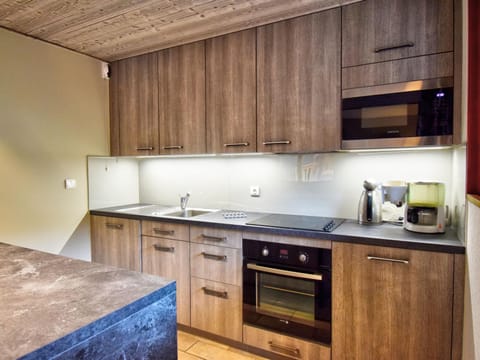 Appartement duplex spacieux et équipé, proche centre de Morzine, navettes gratuites, garage privé - FR-1-524-9 Apartment in Les Gets