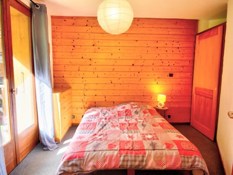 Appartement cosy 2 pièces, proche centre Morzine, balcon, parking, animaux admis - FR-1-524-24 Apartment in Les Gets