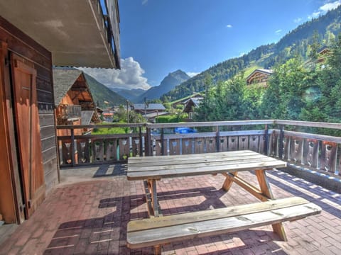 Bel appartement rénové proche centre de Morzine avec parking - FR-1-524-57 Apartment in Les Gets