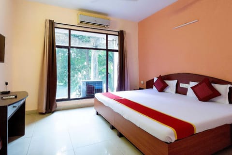 Lake View Resort Hotel in Kolkata