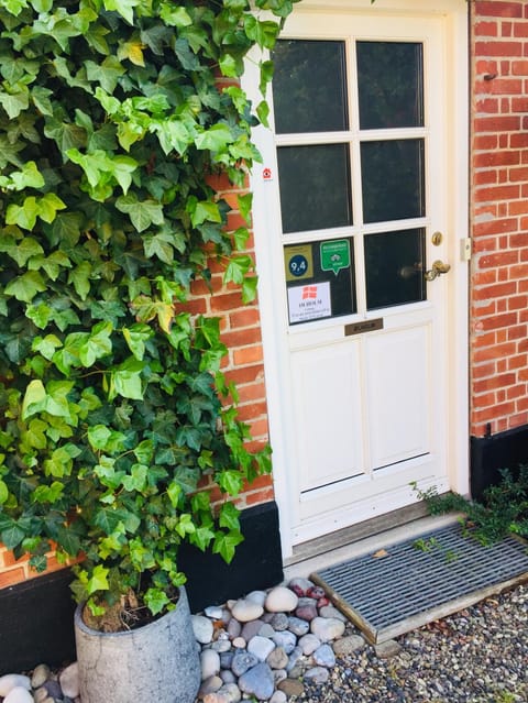 Facade/entrance, Property logo or sign