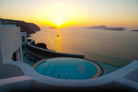 Nearby landmark, Natural landscape, View (from property/room), Swimming pool, Sunset