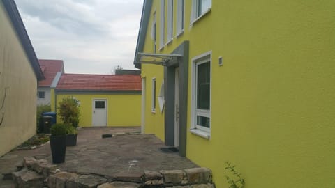 Moderne großzügige Villa 246 qm 8,5 Zimmer, offener Kamin bis zu 13 Schlafplätze Villa in Ostalbkreis