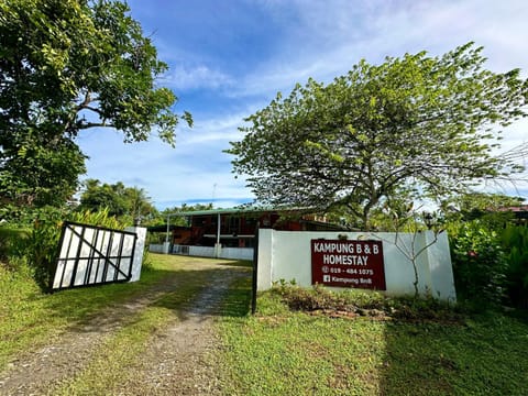 Property building, Natural landscape, Garden, Garden view